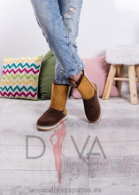 Load image into Gallery viewer, Botas Foradas Urban Marro