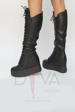 Load image into Gallery viewer, Botas Urban Zabet Negras