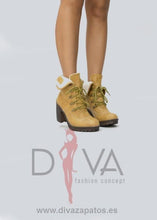 Load image into Gallery viewer, Botines Urban Aitana Camel