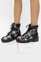 Load image into Gallery viewer, Botines Urban Kelvin Negras