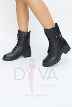 Load image into Gallery viewer, Botines Urban Rioba Negras