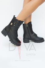 Load image into Gallery viewer, Botines Urban Rioba Negras
