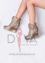 Load image into Gallery viewer, Botines Urban Sabina Gris
