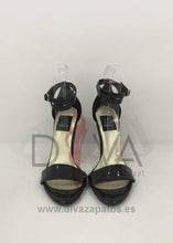 Load image into Gallery viewer, Sandalias Mineli Liana Negras