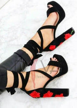 Load image into Gallery viewer, Sandalias Urban Roze Negras