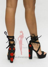 Load image into Gallery viewer, Sandalias Urban Roze Negras