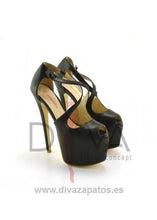 Load image into Gallery viewer, Sandalias Urban Tigra Negras
