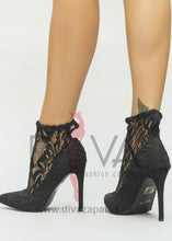Load image into Gallery viewer, Tacones Urban Perdi Negros