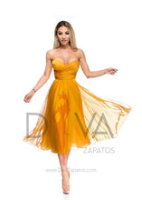 Load image into Gallery viewer, Vestido color mostaza marca BBY R0107
