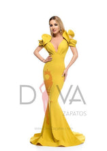 Load image into Gallery viewer, Vestido largo color mostaza marca BBY RL028