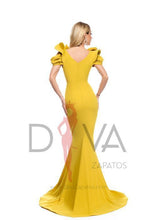 Load image into Gallery viewer, Vestido largo color mostaza marca BBY RL028