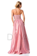 Load image into Gallery viewer, Vestido largo con encaje marca BBY RL-017
