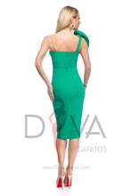 Load image into Gallery viewer, Vestido tres cuartos verde  marca BBY R0125
