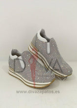 Load image into Gallery viewer, Zapatillas Mineli Plateadas