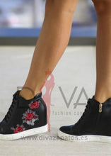 Load image into Gallery viewer, Zapatillas Straus Negras