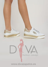Load image into Gallery viewer, Zapatillas Urban Casino Dorados