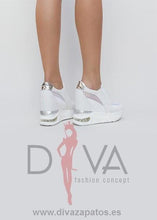 Load image into Gallery viewer, Zapatillas Urban Demir Blancas