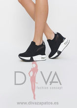 Load image into Gallery viewer, Zapatillas Urban Demir Negros