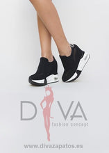 Load image into Gallery viewer, Zapatillas Urban Demir Negros