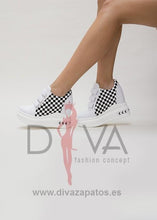 Load image into Gallery viewer, Zapatillas Urban Iban Blancas