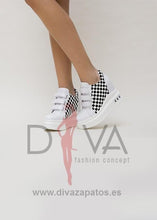 Load image into Gallery viewer, Zapatillas Urban Iban Blancas