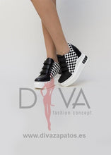 Load image into Gallery viewer, Zapatillas Urban Iban Negras