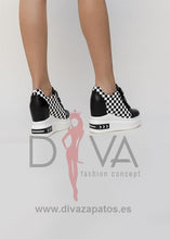 Load image into Gallery viewer, Zapatillas Urban Iban Negras