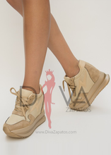 Load image into Gallery viewer, Zapatillas Urban Kizi Doradas