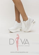 Load image into Gallery viewer, Zapatillas Urban Normis