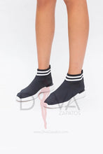 Load image into Gallery viewer, Zapatillas Urban Nuba Negras