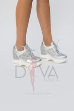 Load image into Gallery viewer, Zapatillas Urban Paparoti Plateadas