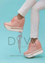 Load image into Gallery viewer, Zapatillas Urban Rosa