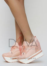 Load image into Gallery viewer, Zapatillas Urban Rosa