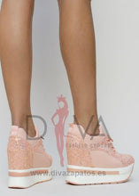 Load image into Gallery viewer, Zapatillas Urban Rosa