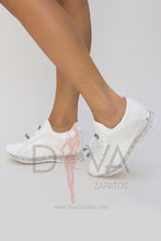 Load image into Gallery viewer, Zapatillas Urban Skema Blancas