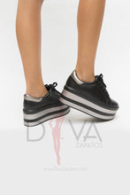 Load image into Gallery viewer, Zapatillas Urban Sovietic Negras