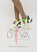 Load image into Gallery viewer, Zapatillas Urban Win