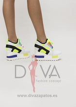 Load image into Gallery viewer, Zapatillas Urban Win